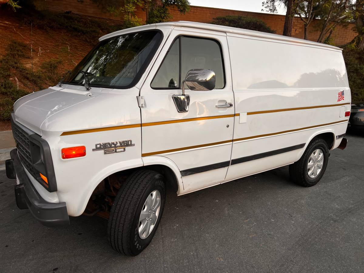 Chevrolet-G2o-shorty-van-1995