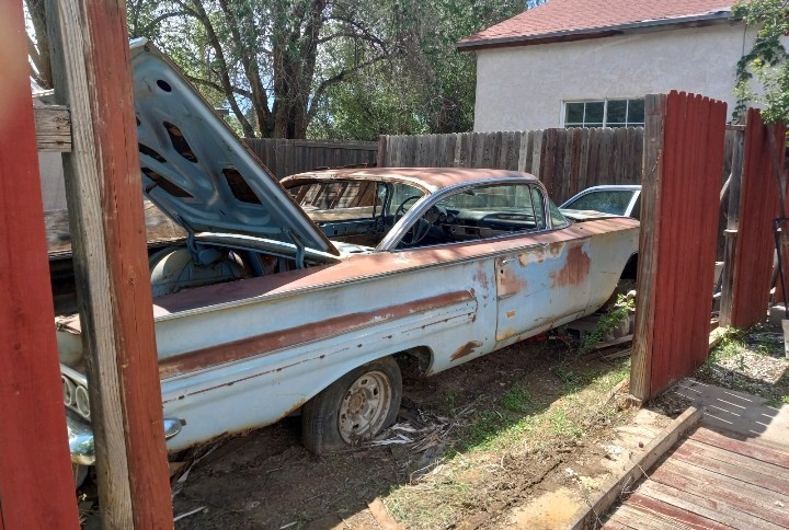 Chevrolet-Impala-1960-Coupe-Blue