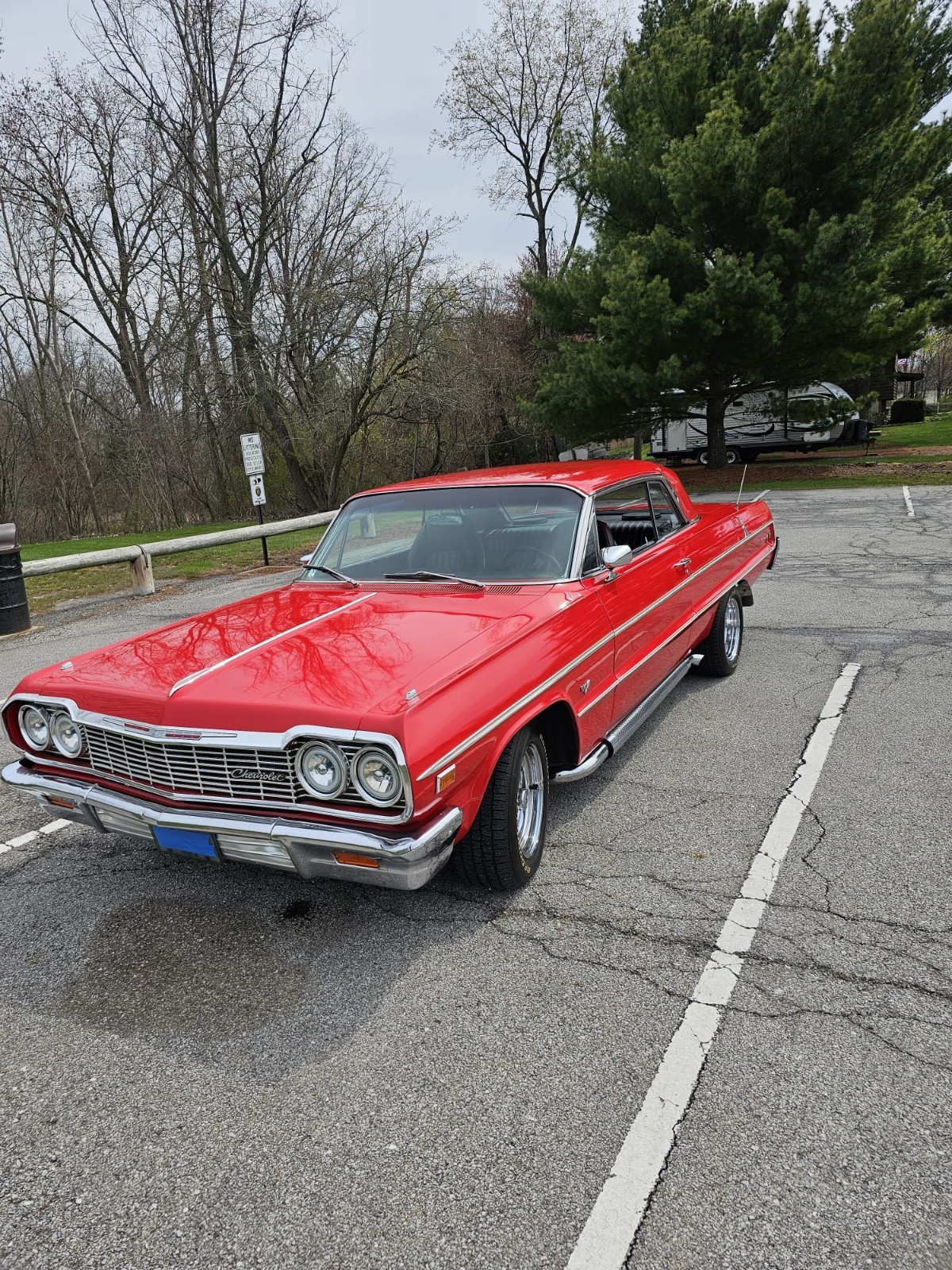 Chevrolet-Impala-1964-Sedan