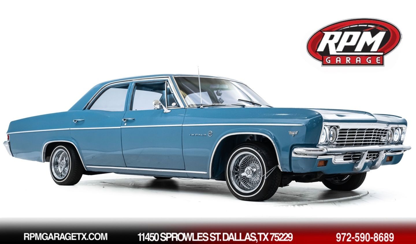 Chevrolet-Impala-1966-Sedan-Blue