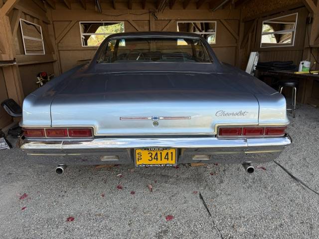 Chevrolet-Impala-1966