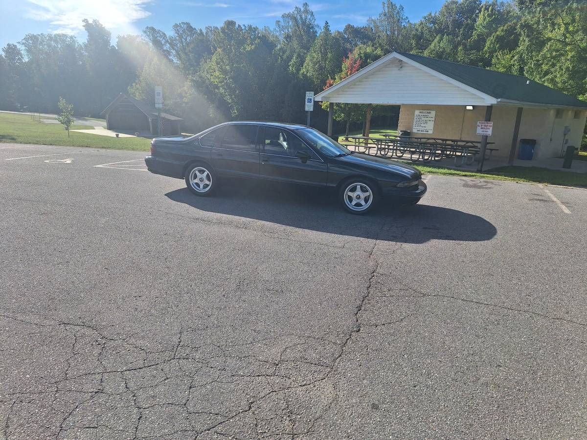 Chevrolet-Impala-1994-Black