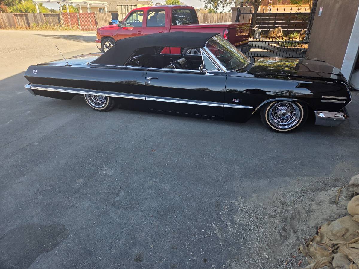 Chevrolet-Impala-ss-convertible-1963-Black