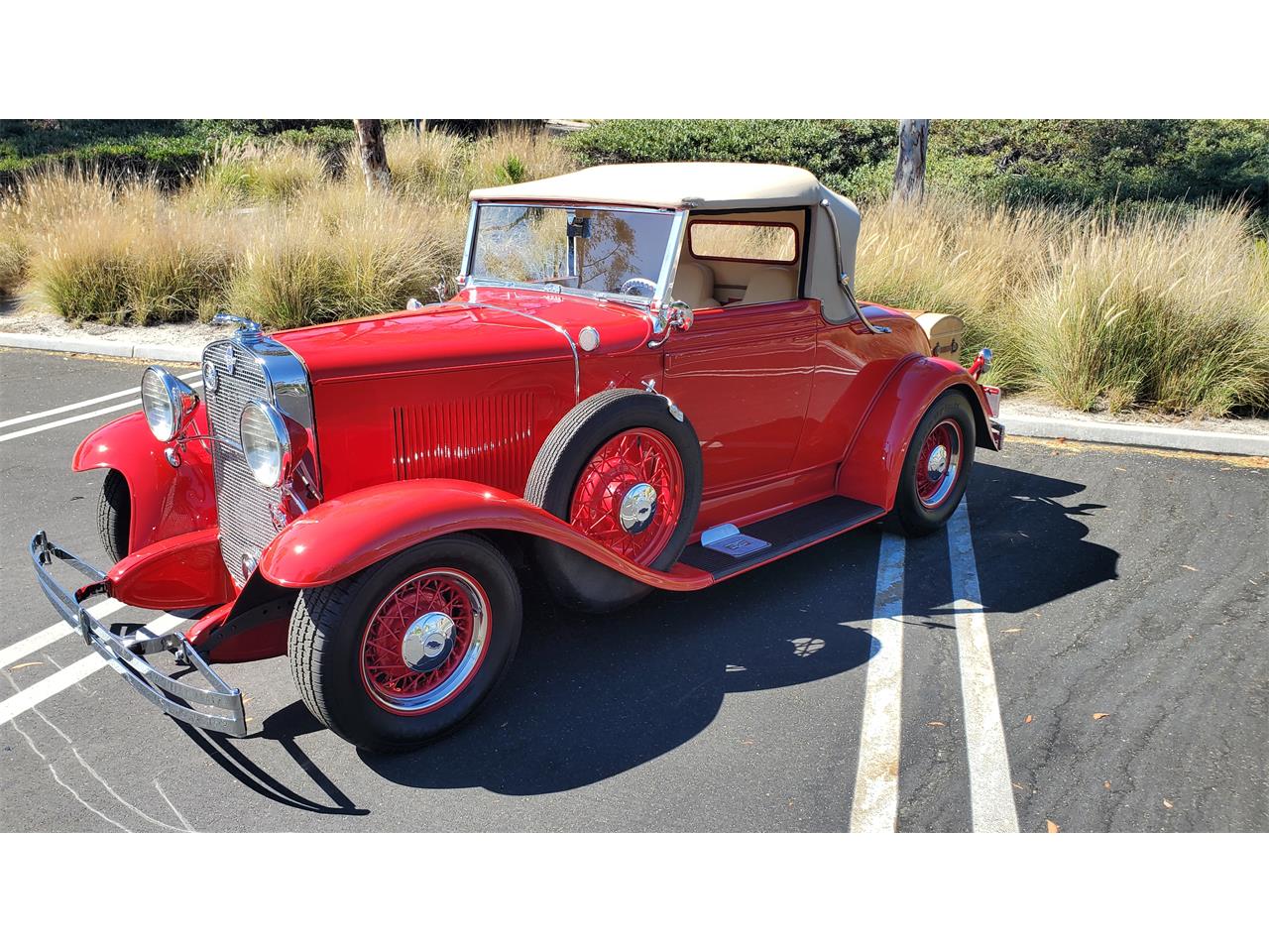 Chevrolet-Independence-1931-Red-Tan