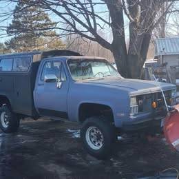 Chevrolet-K-20-1982-Gray
