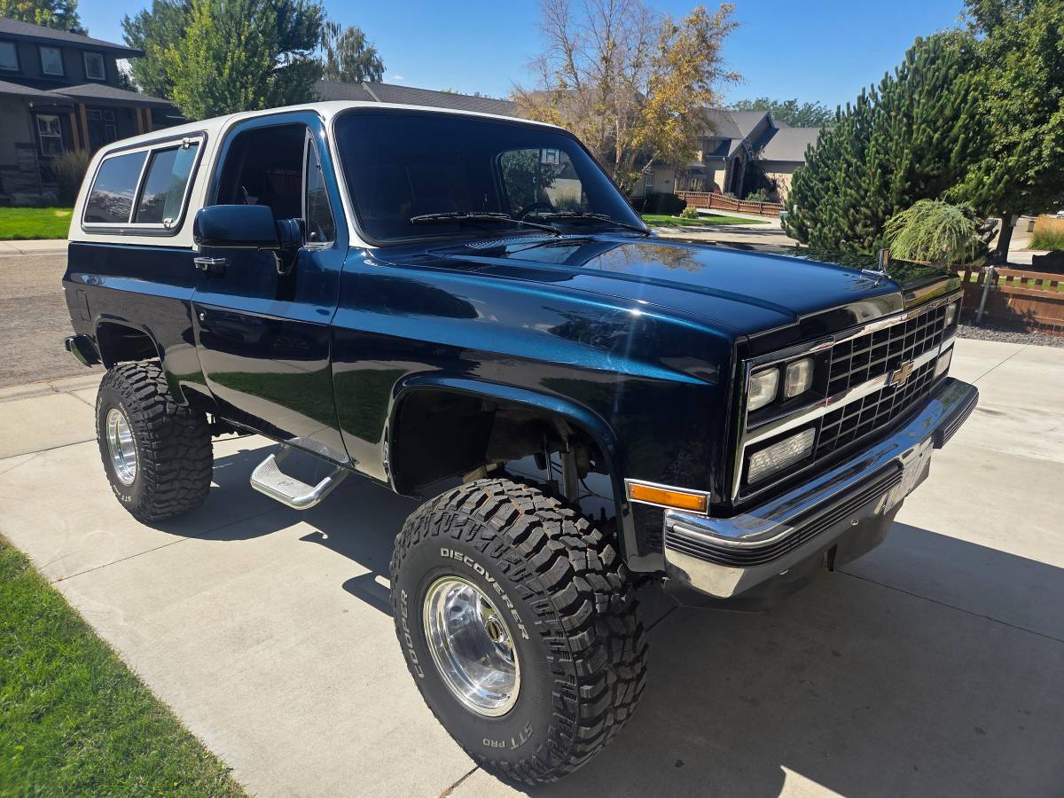 Chevrolet-K5-blazer-1991