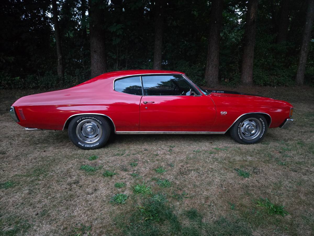 Chevrolet-Malibu-1972-Red