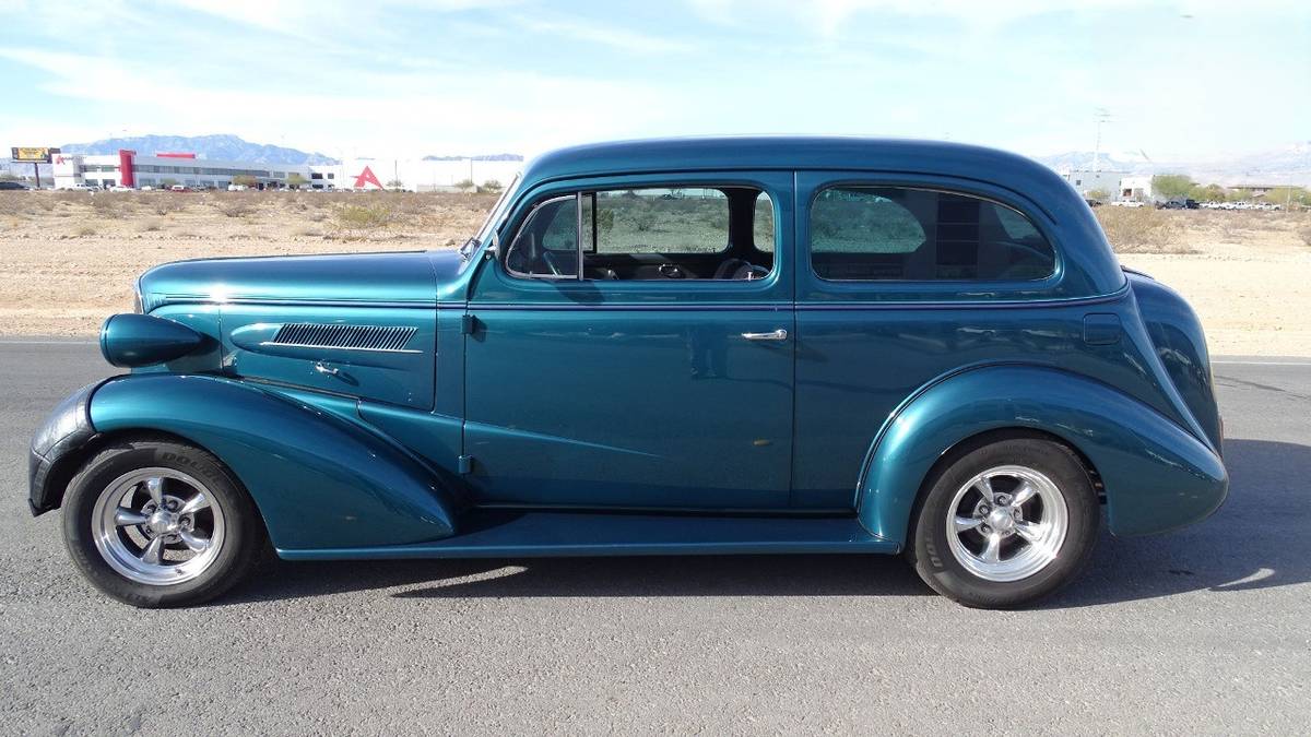 Chevrolet-Master-deluxe-1937-Green