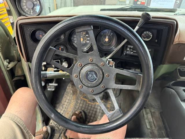 Chevrolet-Military-truck-1-ton-1987-Green
