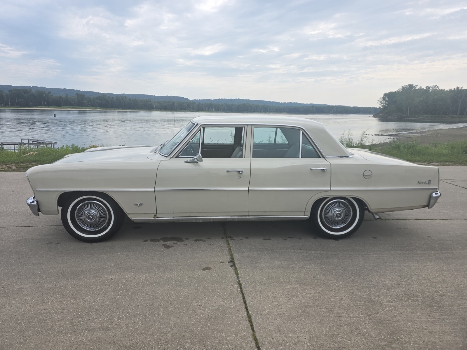 Chevrolet-Nova-1966