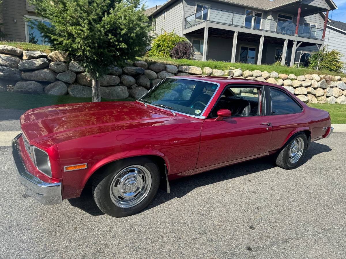 Chevrolet-Nova-1977-Red