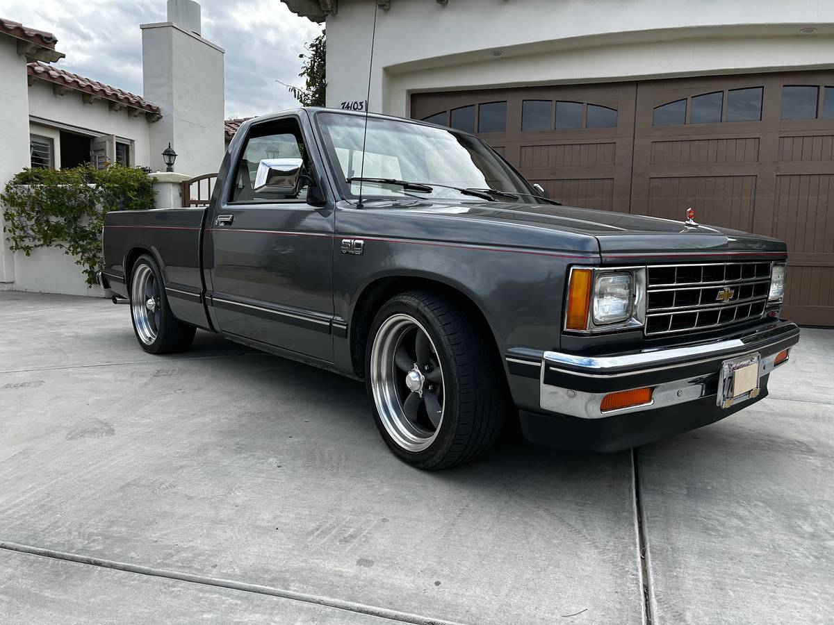 Chevrolet-S-10-1989-Gray