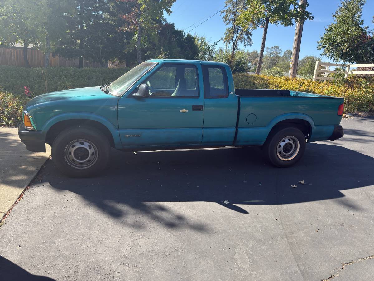 Chevrolet-S-10-1995-Blue