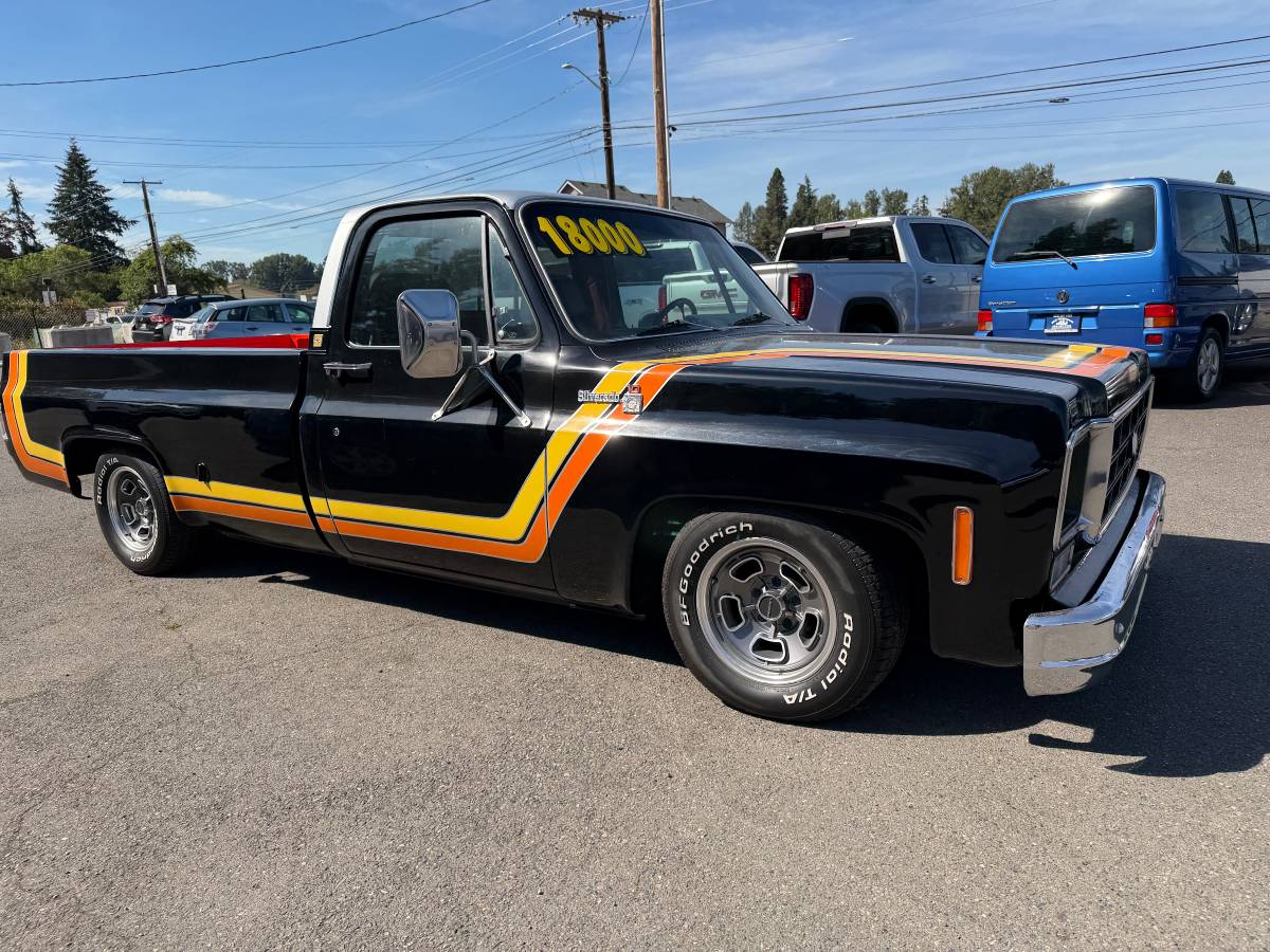 Chevrolet-Silverado-1976-Black