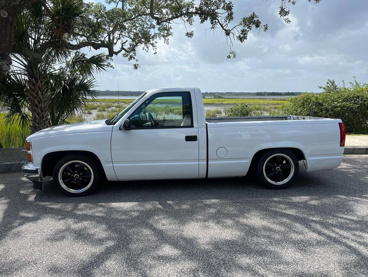 Chevrolet-Silverado-1989-White