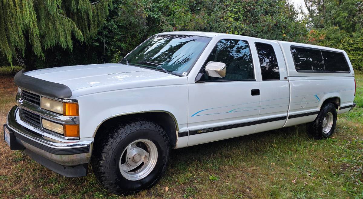 Chevrolet-Silverado-1994-White