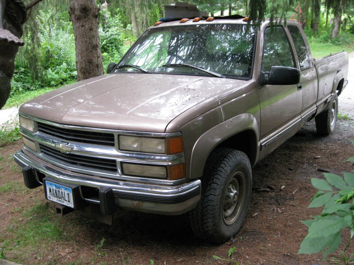 Chevrolet-Silverado-1995-Brown