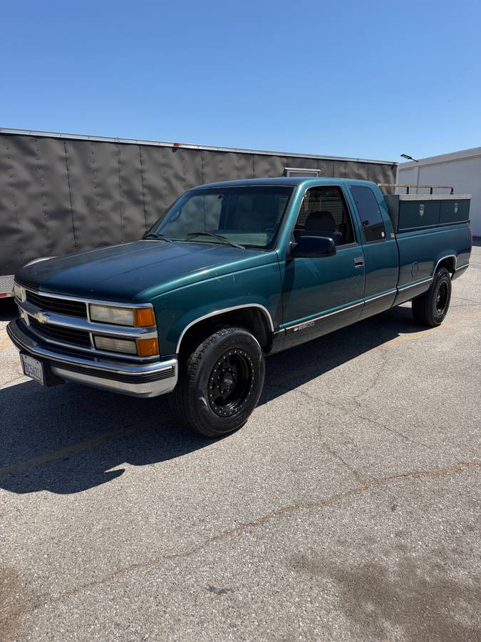 Chevrolet-Silverado-1996