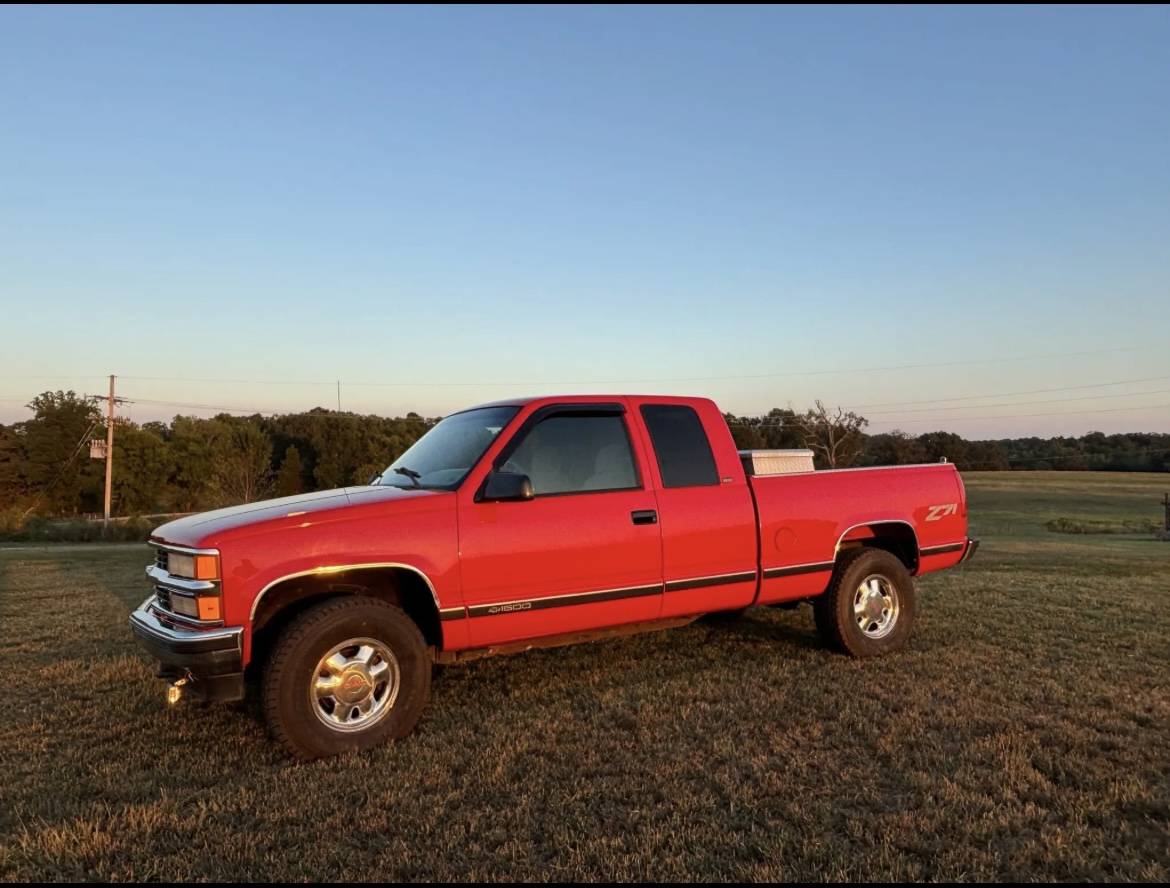 Chevrolet-Silverado-k1500-z71-4x4-1996-Red