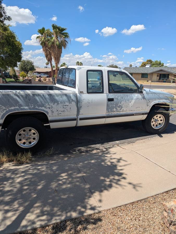 Chevrolet-Silverado-k2500-1991-White