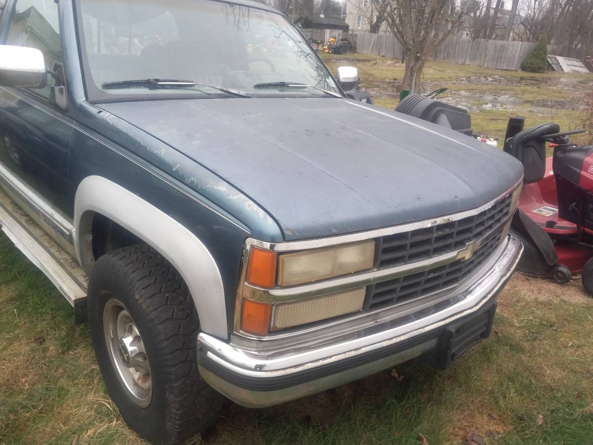Chevrolet-Silverado-k3500-1990