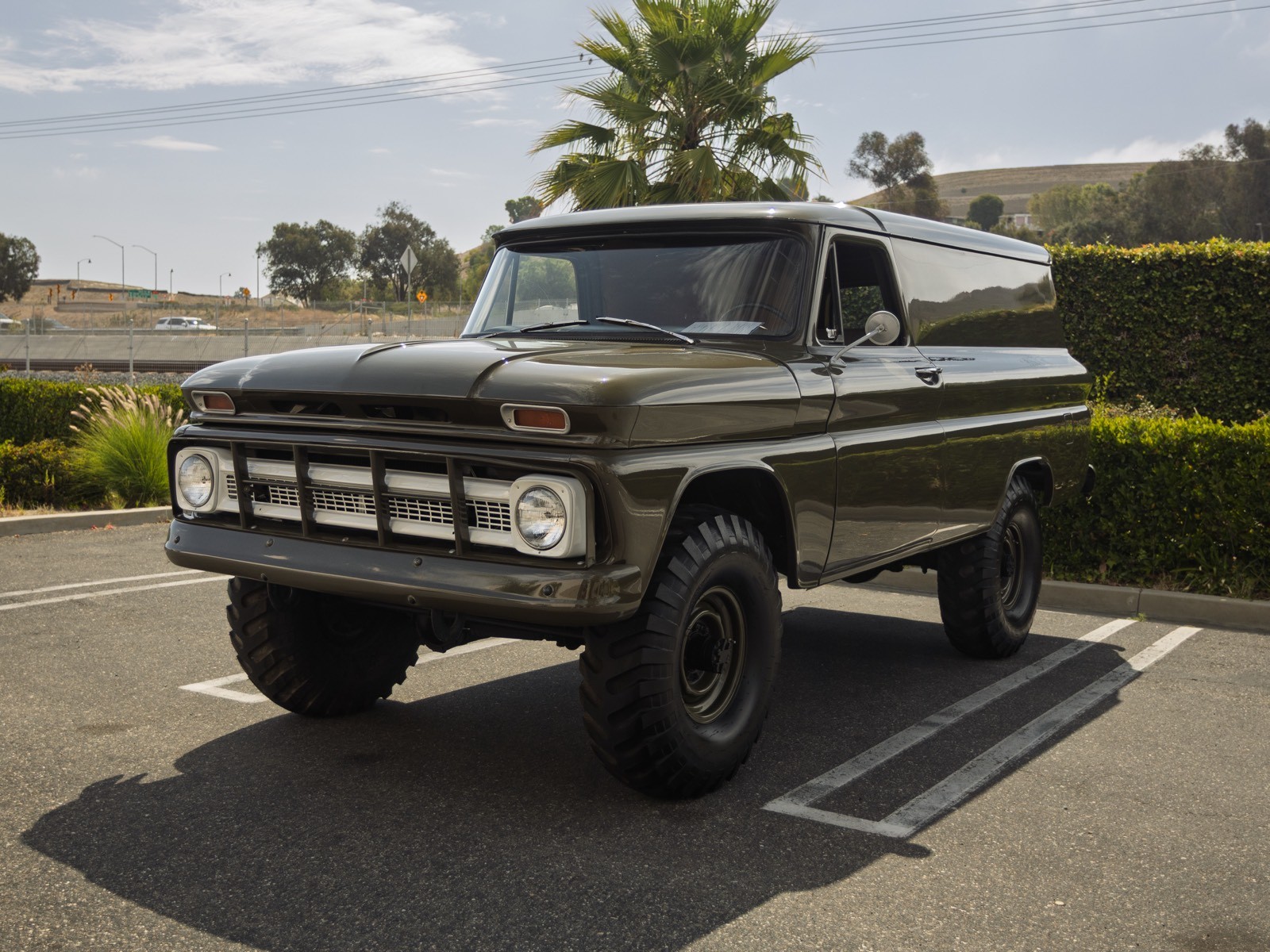 Chevrolet Suburban 1964