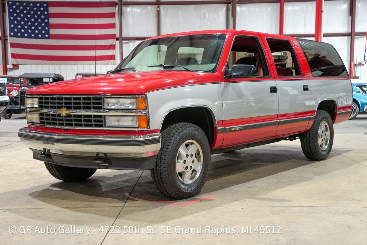 Chevrolet-Suburban-1993-SUV-Red