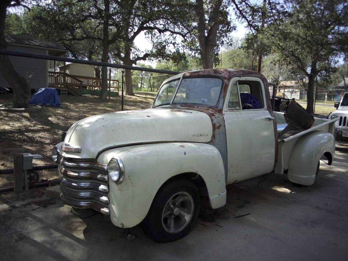 Chevrolet-Truck-1957-White