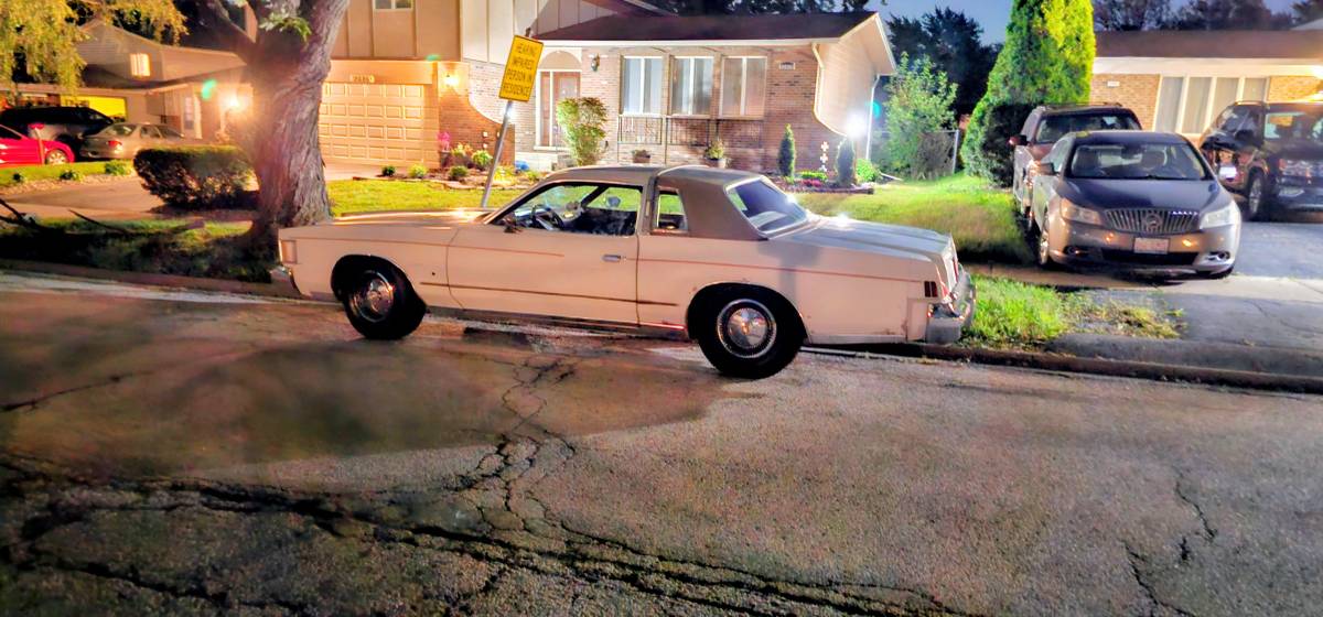 Chrysler-Cordoba-1979
