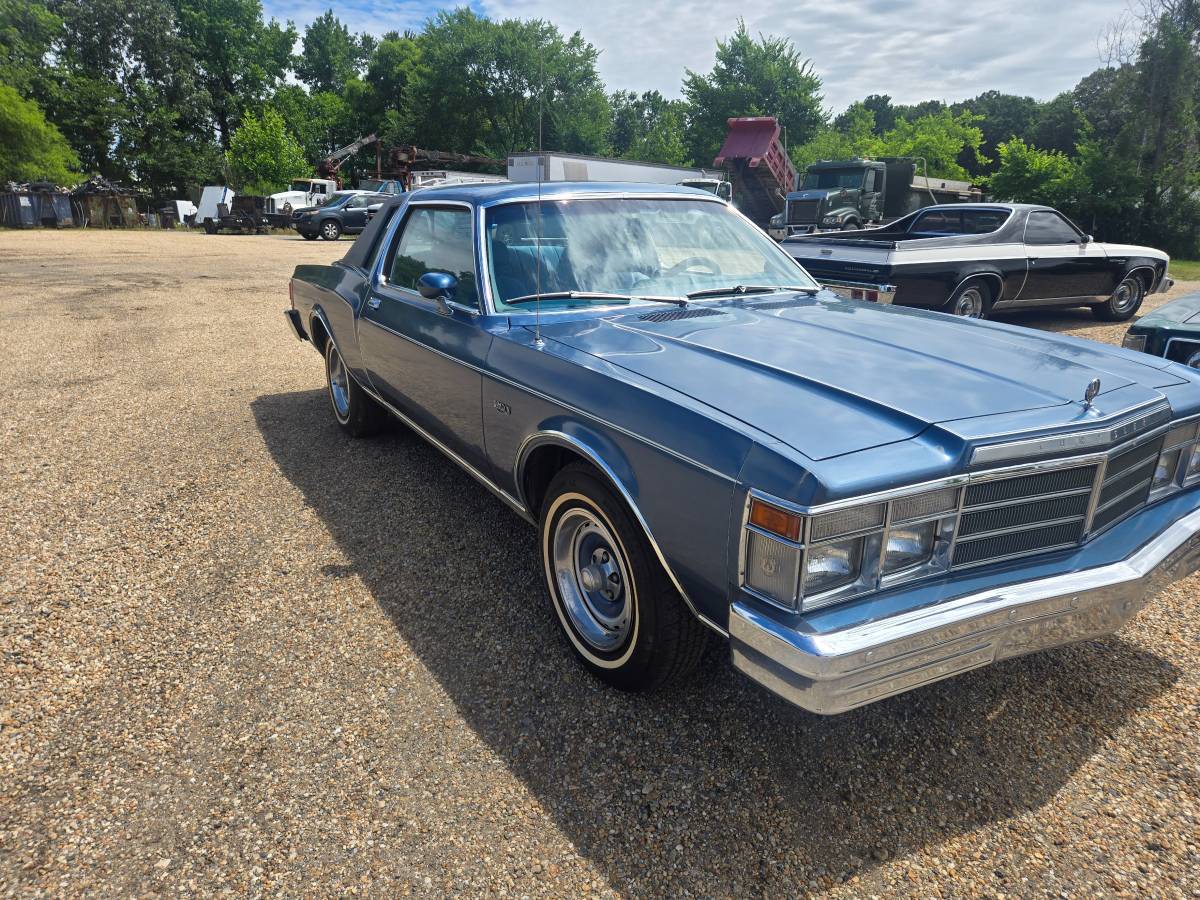 Chrysler-Lebaron-1979-Blue