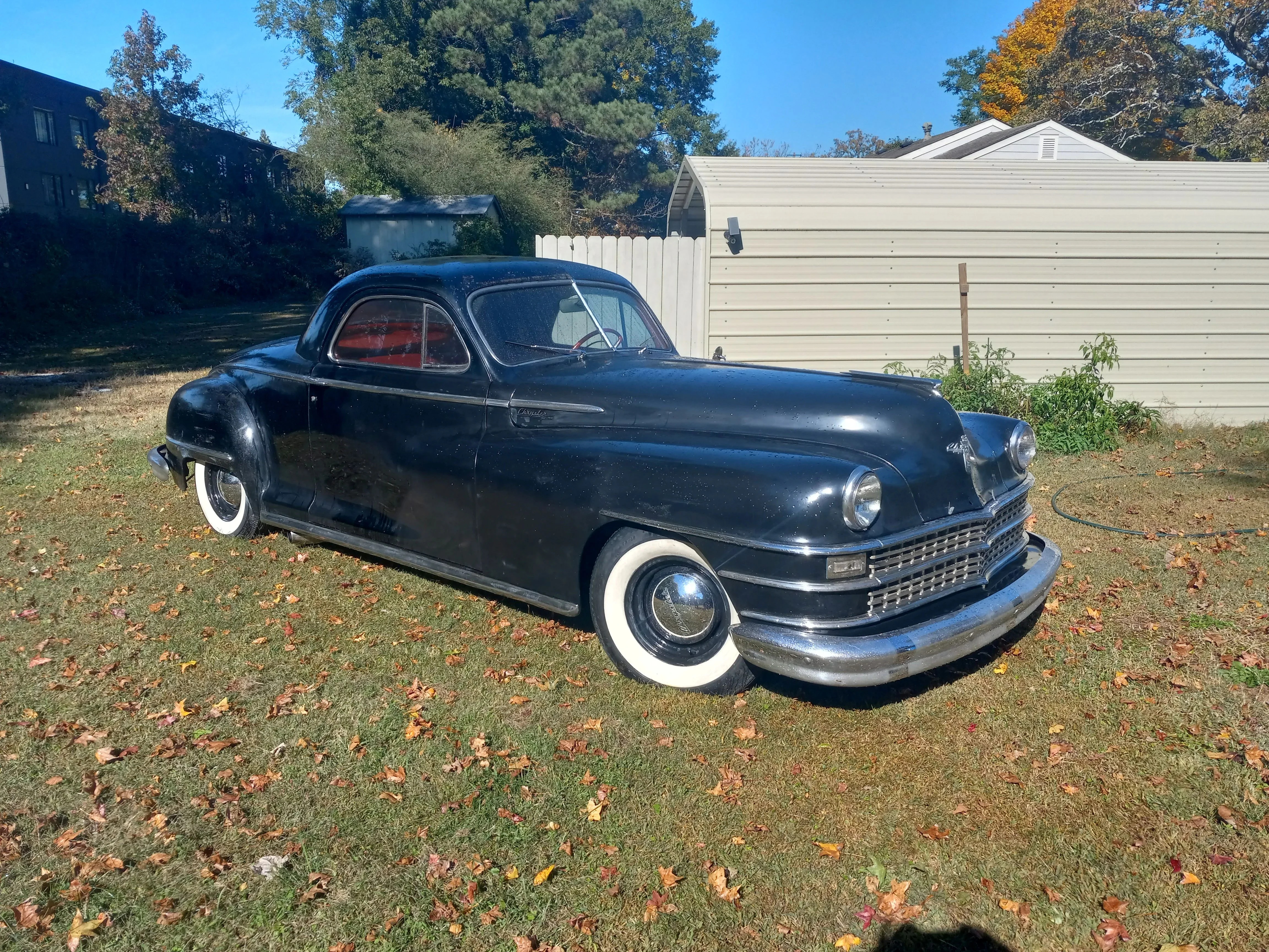 Chrysler-New-yorker-1948-Black-Burgundy