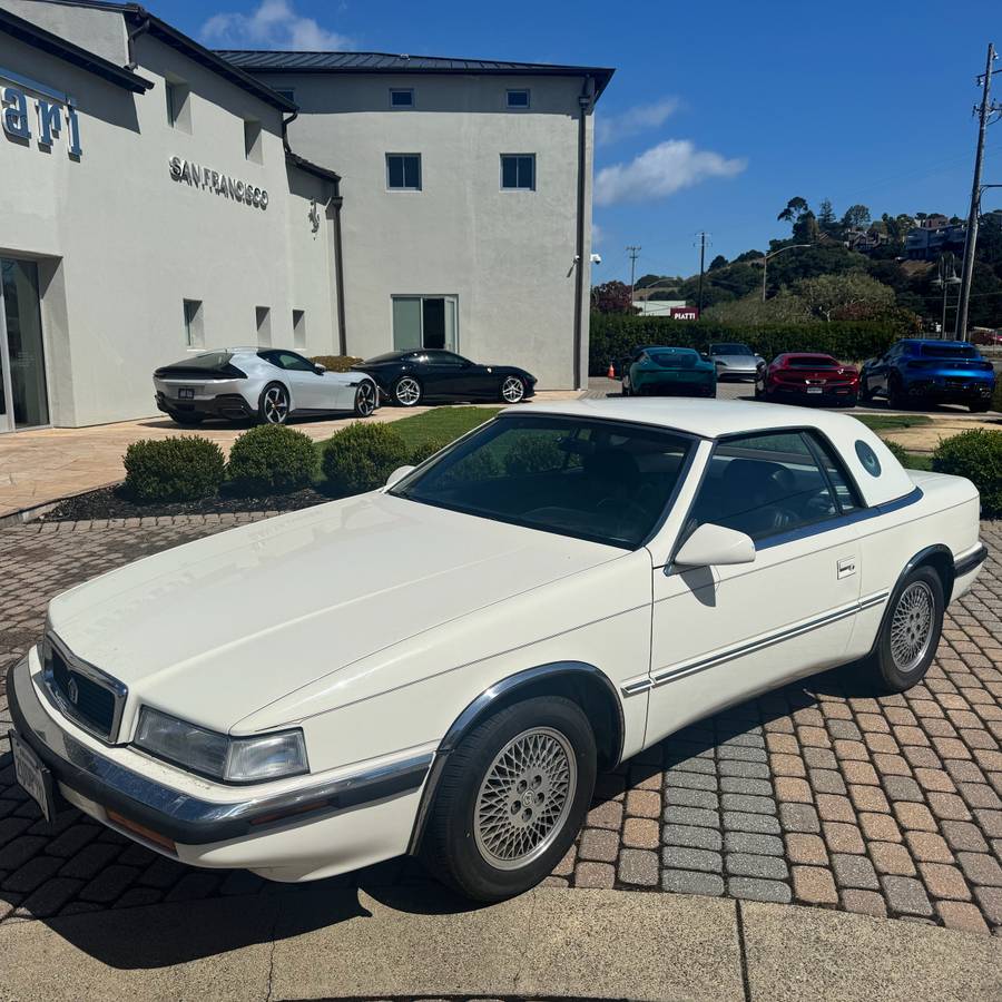 Chrysler-Tc-by-maserati-1991-White