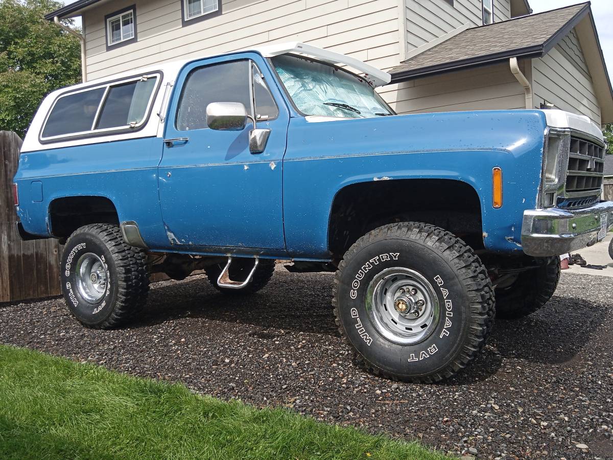 Chvy-blazer-k5-squarebody-1979-Blue