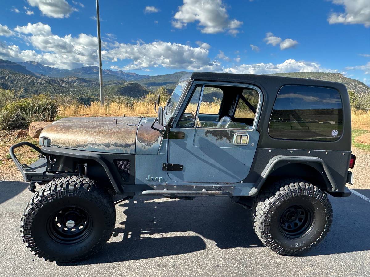 Cj7-1983