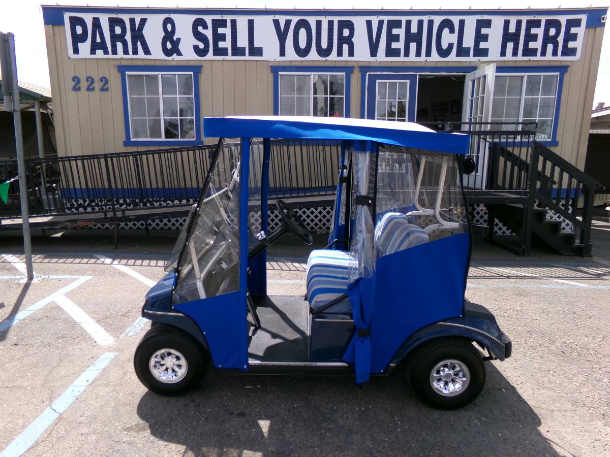 Club-car-golf-cart-1996-Blue