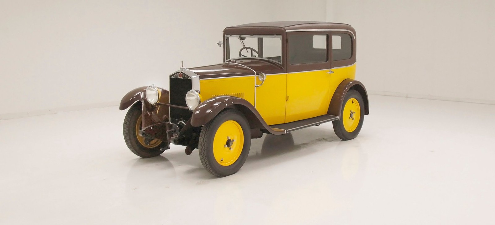 Corre-LaLicorne-1928-Sedan-Dark-Brown