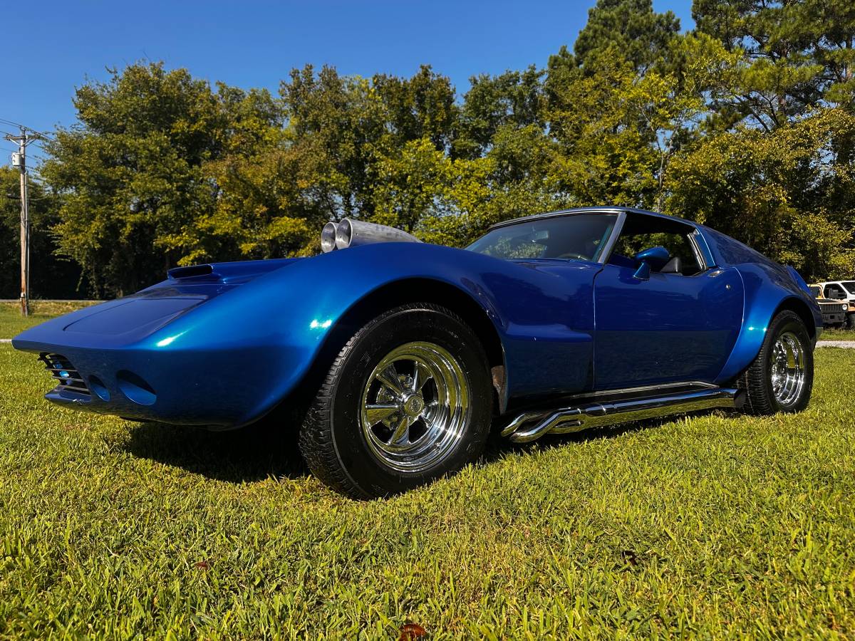 Corvette-mako-smurf-1968-Blue