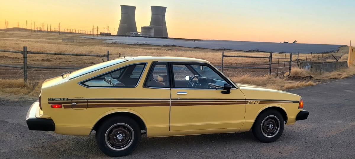 Datsun-1981-Yellow