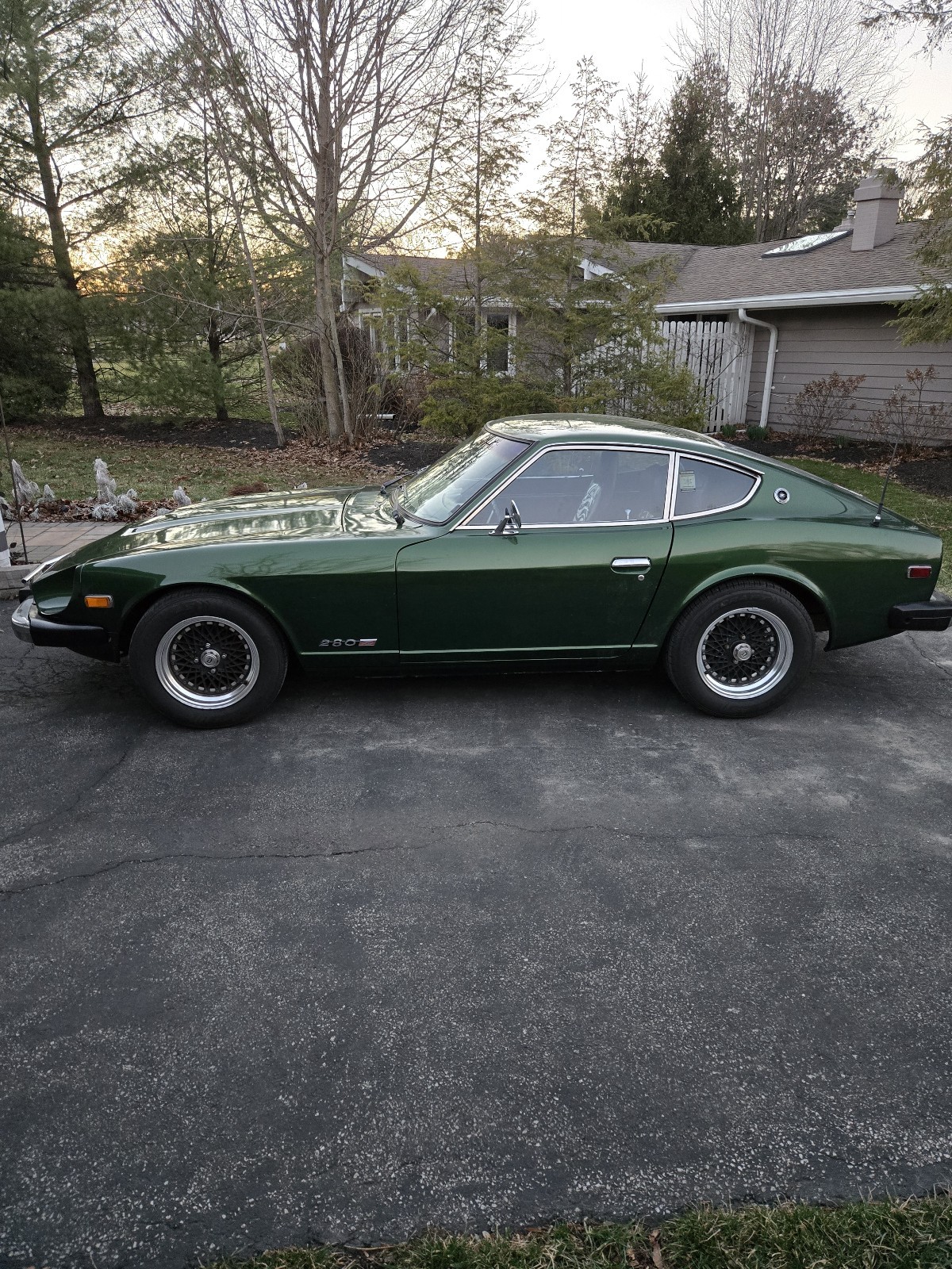 Datsun-280Z-1976-Hatchback