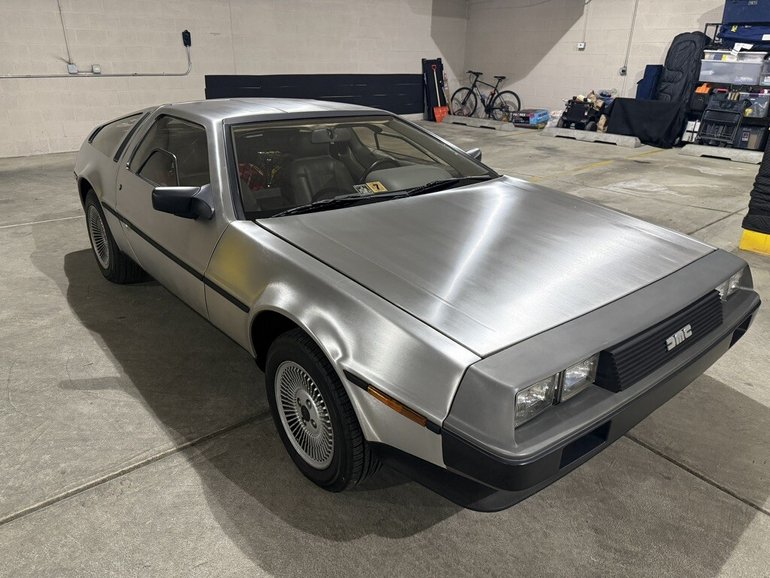Delorean-Dmc-12-1981-Stainless-Gray