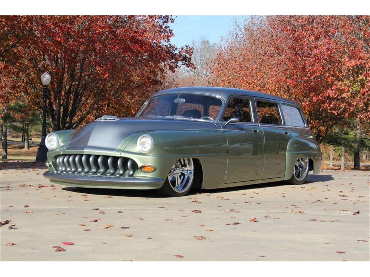 Desoto-Custom-1953-PPG-Tarragon-Green-Black-LeathSim-Croc