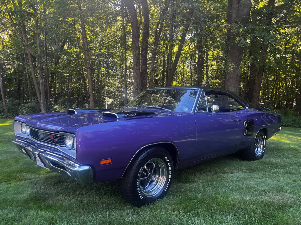 Dodge-1969-Purple