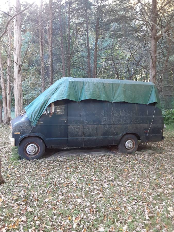 Dodge-B300-van-1973