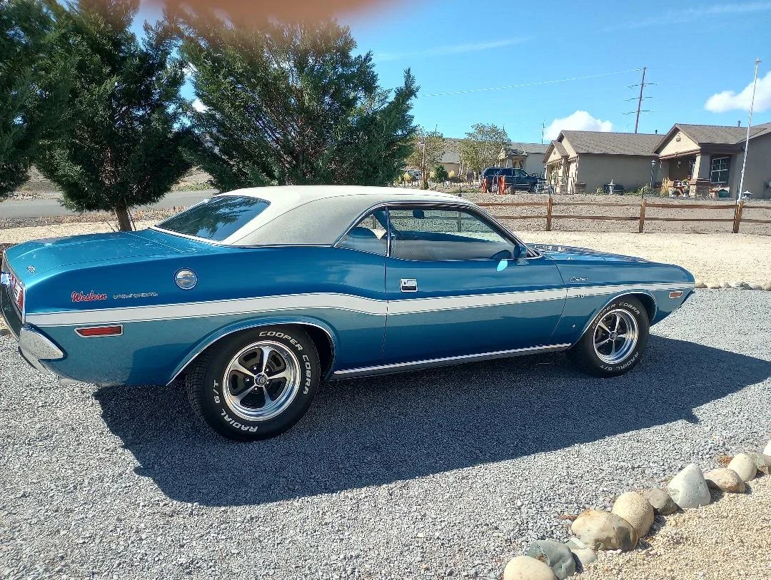 Dodge-Challenger-se-1970-Blue-Blue