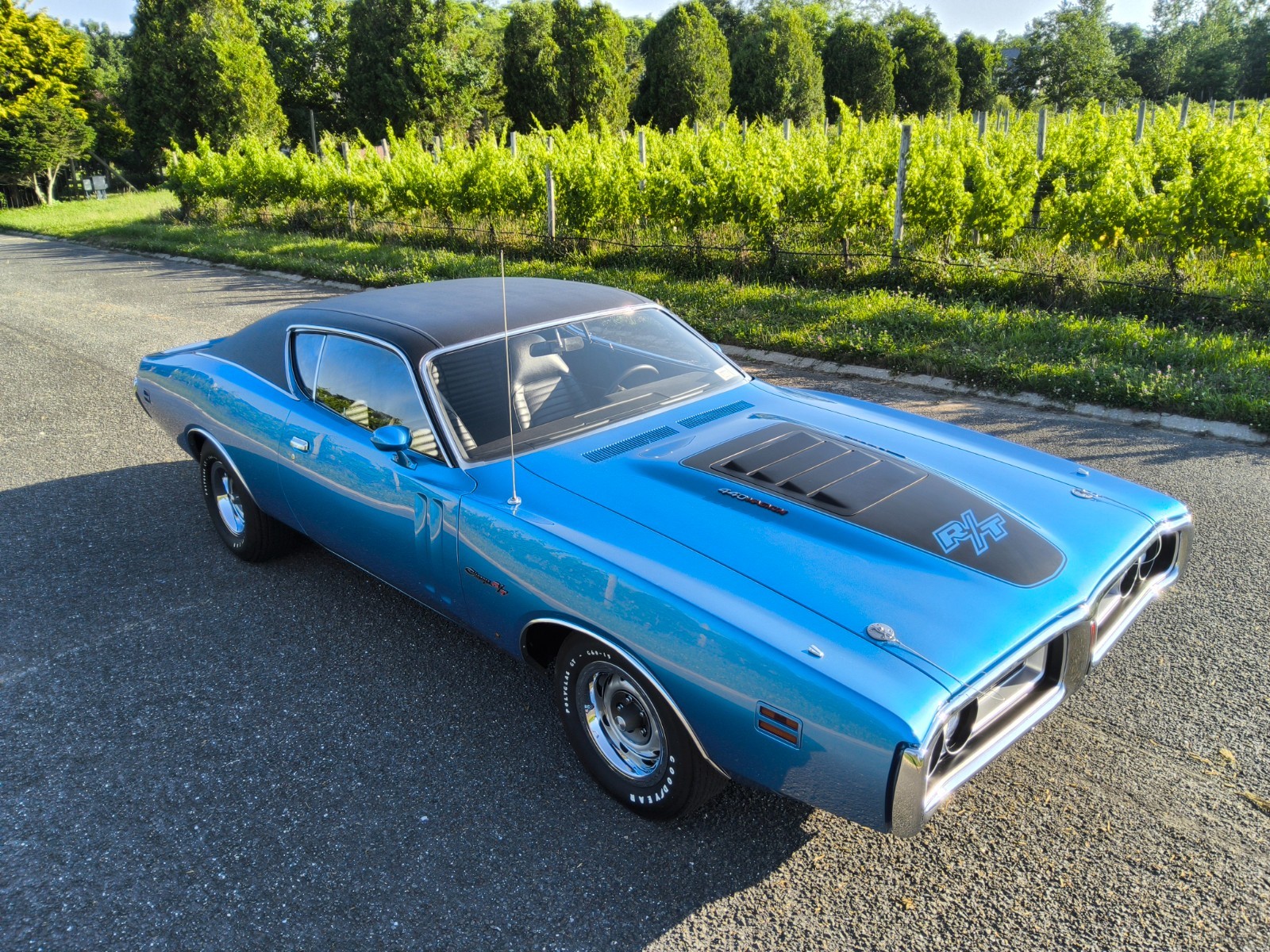 Dodge-Charger-1971-Sedan-Black