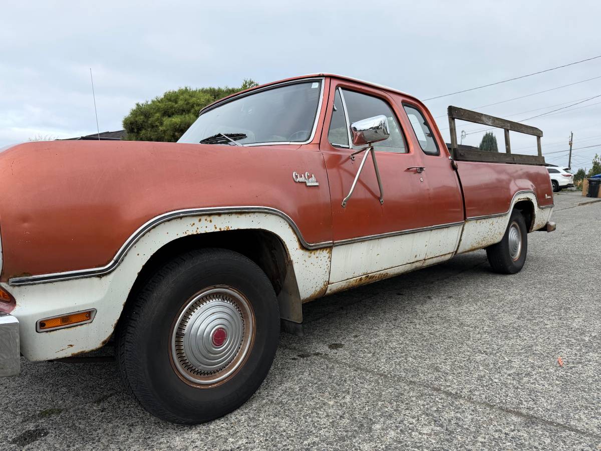 Dodge-Club-cab-adventurer-1973