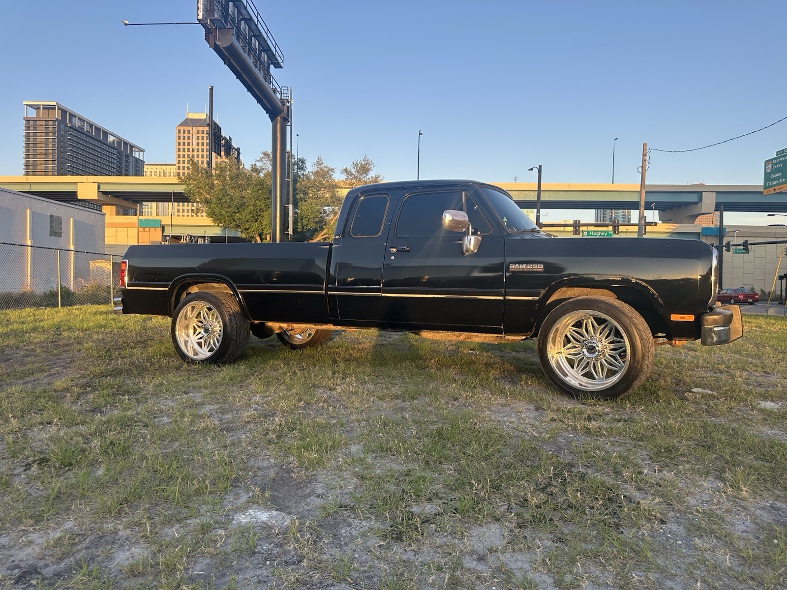 Dodge-D-Series-1993-Extended-Cab-Pickup-Gray