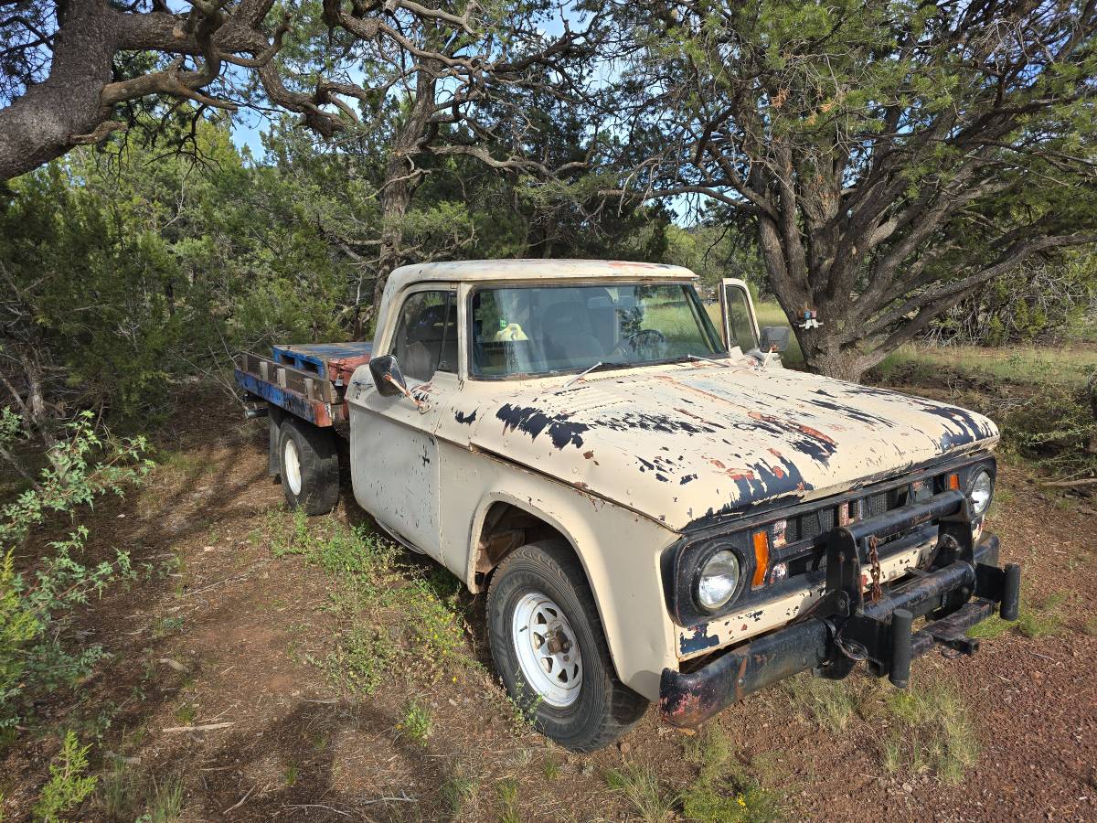 Dodge-D100-1968-custom