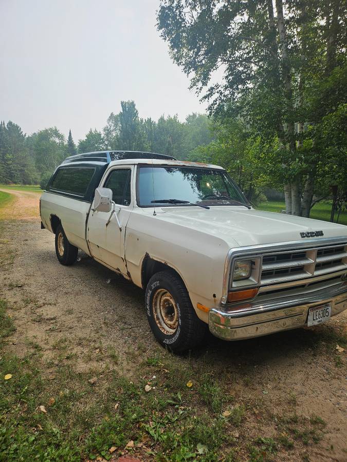 Dodge-D150-1987