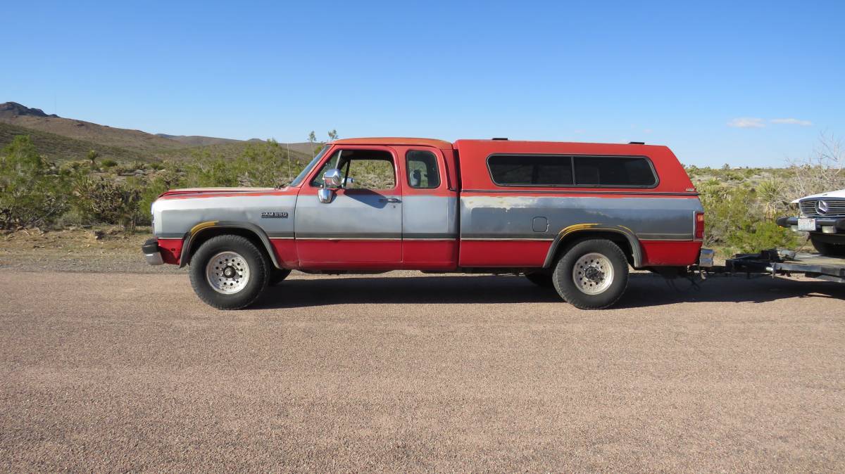 Dodge-D250-1993-Red